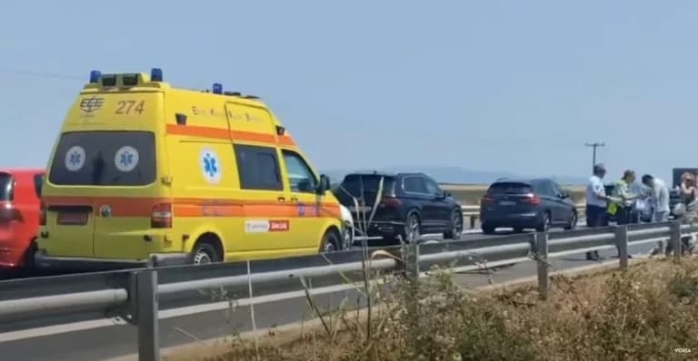 Verkehrsunfall auf der Autobahn Thessaloniki-Nea Moudania – Stau