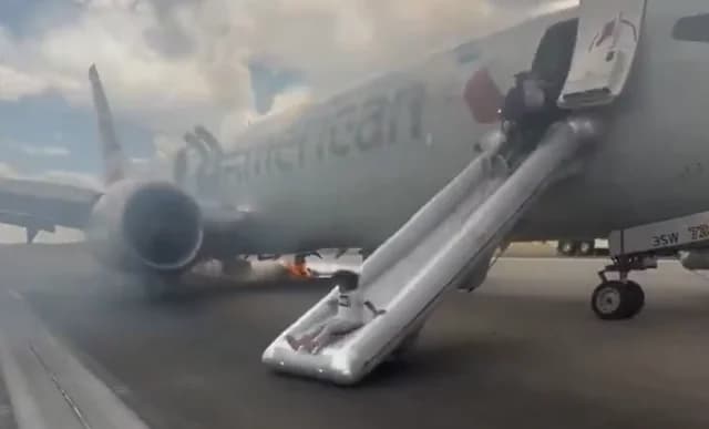 Паника в Денвере: Boeing American Airlines эвакуирован после пожара