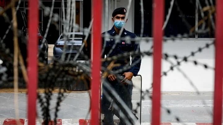 泰国：曼谷枪击事件——至少6人死亡