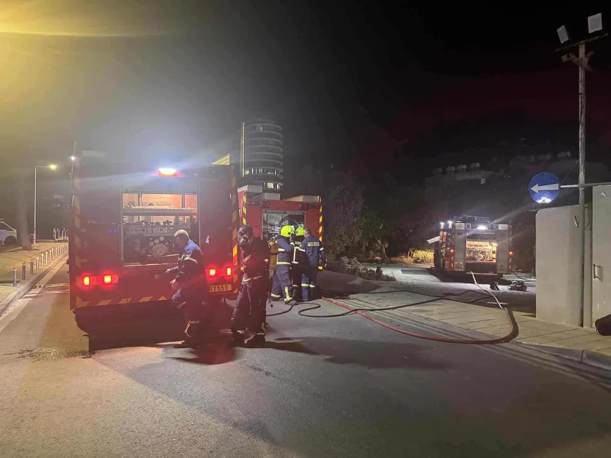 Incendio en el taller de la junta escolar de Laniteio en Limassol