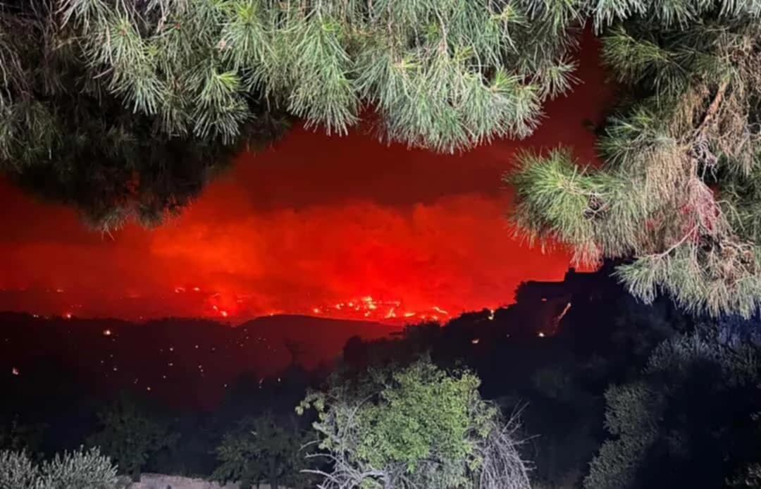 Σούνι: Καθοριστική η συμβολή του δημάρχου Κουρίου στην εκκένωση