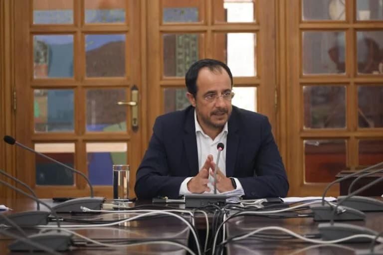 Decisión Presidencial Inminente sobre Pensiones Múltiples