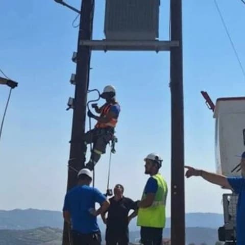 תהליך שיקום חשמל ממושך באזורים שנפגעו בשריפה בלימסול