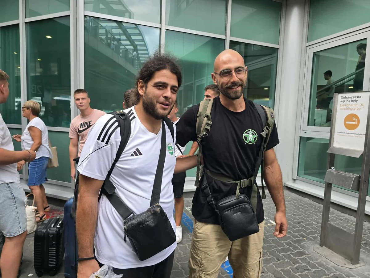 גיורגוס ופולי לצד אריס בהונגריה