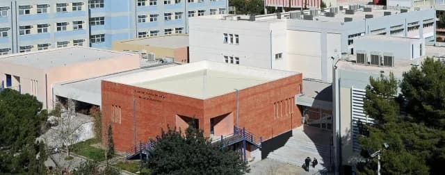 NTUA: Reaktionen auf die Streichung von 'ewigen' Studenten