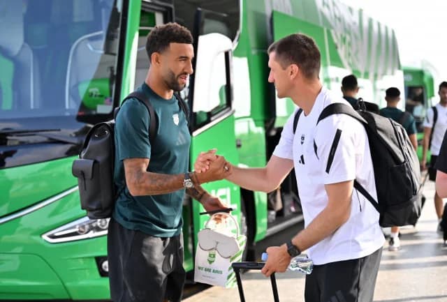 Aris Limassol in Ungarn für das Spiel gegen Puskás Akadémia