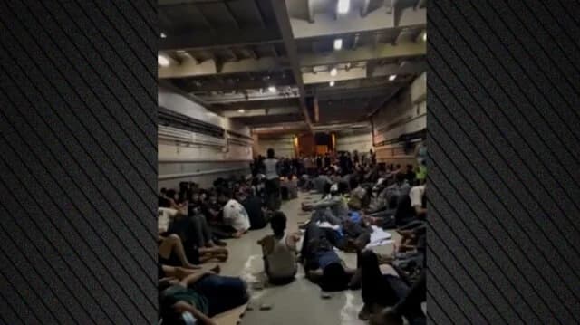 Μεταφορά 300 μεταναστών από Κρήτη σε Καβάλα με αρματαγωγό «Χίος»