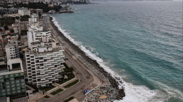 Χιλή: Εσπευσμένη απομάκρυνση 1,4 εκατ. πολιτών λόγω κινδύνου τσουνάμι