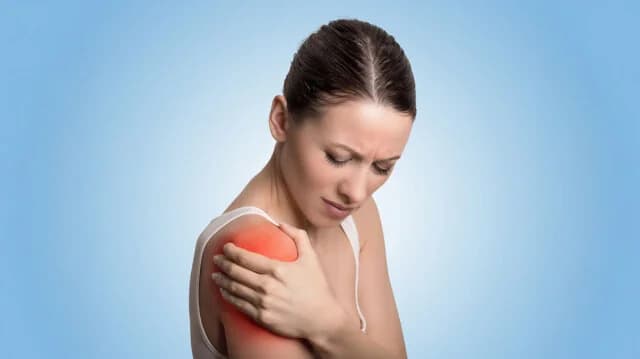 Shoulder Tendon Rupture: Exercise or Arthroscopic Treatment?