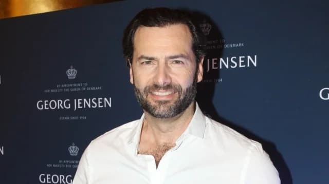 פ. בוג'וריס: "ביקשתי שהדלת לחדר ההלבשה תישאר פתוחה"