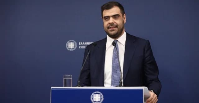 Marinakis: Proyecto de ley sobre el estatus vitalicio para familias con tres hijos en consulta pública