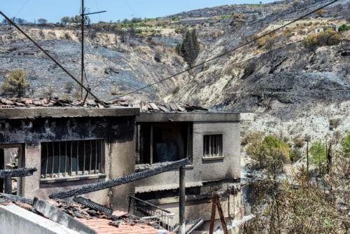 מאמצים קדחתניים לתיעוד נזקי השריפה על ידי מנהלת מחוז לימסול