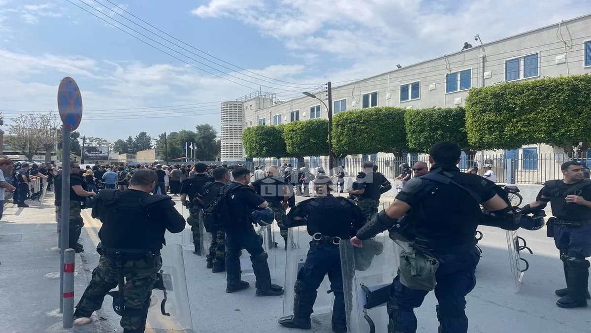 Полиция будет следить за протестом в Лимассоле в связи с недавним пожаром