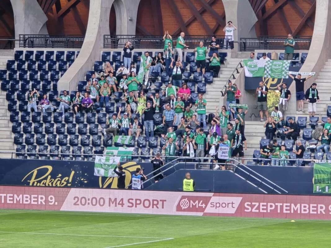 Warm Welcome for Radzkov from Aris Fans in Hungary (pic)