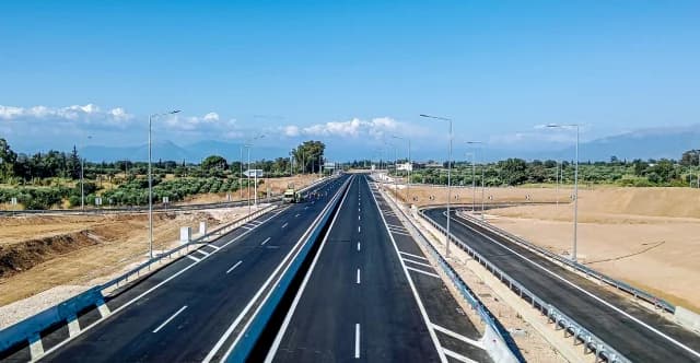 Αυτοκινητόδρομος Πατρών-Πύργου: Δίνεται στην κυκλοφορία τμήμα του