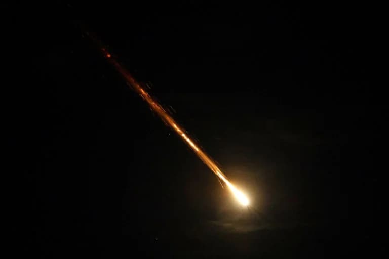 以色列：胡塞导弹拦截，目标直指本·古里安机场
