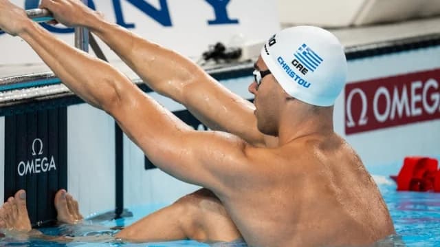 Christou erreicht Halbfinale über 50 m Rücken bei Weltmeisterschaften