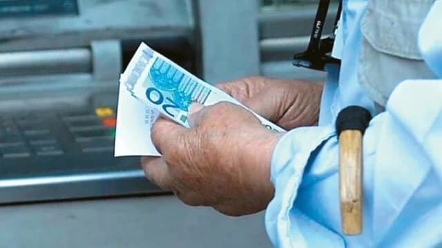 Пенсии в сентябре 2025 года: даты выплат для наемных работников и самозанятых