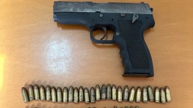 Thessaloniki: 29-Jähriger mit Pistole und Munition festgenommen