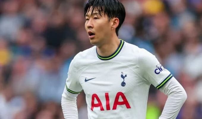 Son informs Tottenham of his desire to leave