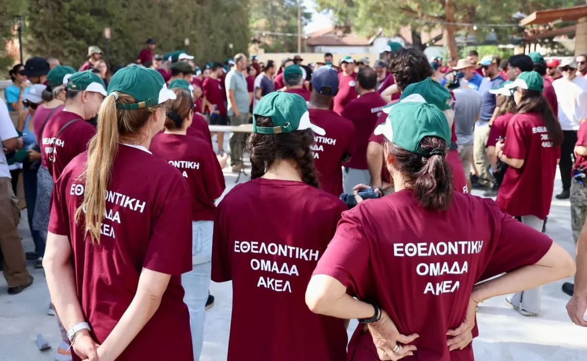 ΑΚΕΛ: Πάνω από 300 εθελοντές στις πυρόπληκτες περιοχές της Λεμεσού