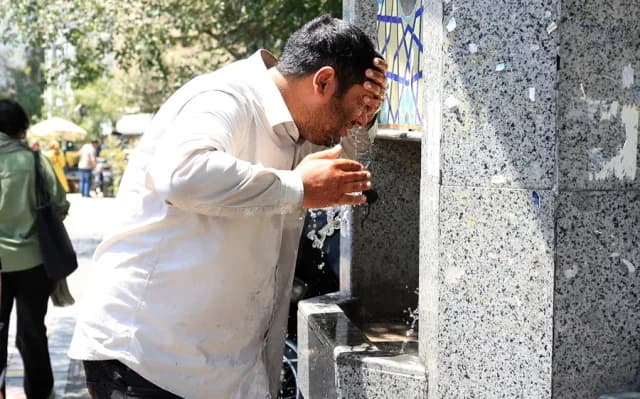 Tehran Water Crisis: Public Toilets Close, Lockdown Considered
