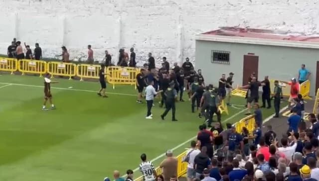 Spanien: Ausschreitungen beim Freundschaftsspiel Teneriffa - Las Palmas