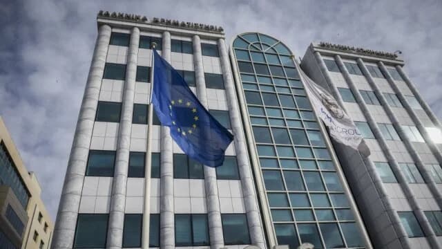 Ελληνικό Χρηματιστήριο: Ρεκόρ Κερδών και Άνοδος Επενδυτών