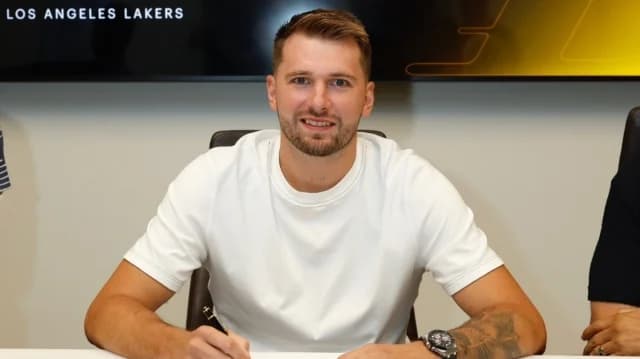 Luka Dončić unterschreibt Vertragsverlängerung bei den Lakers für 165 Millionen Dollar