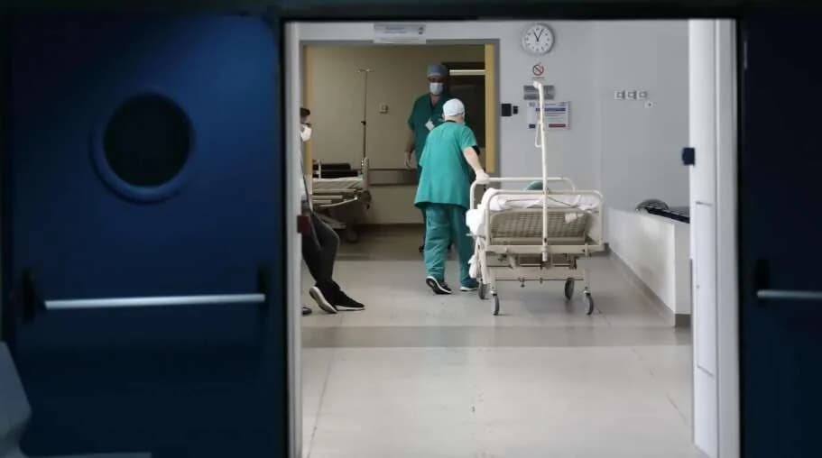 Γαλλία: Νοσηλεύτρια κατηγορείται για σεξουαλική κακοποίηση βρεφών
