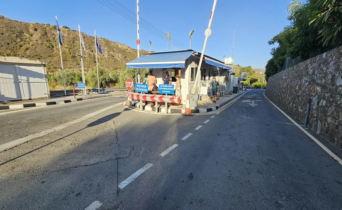 DISY: Closing checkpoints is dangerous, arrests of Greek Cypriots are vindictive