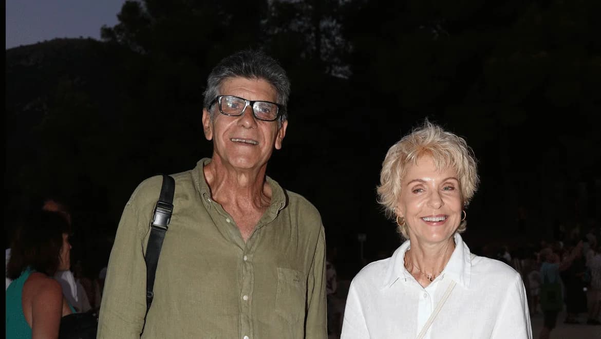 Giannis Bezos y Natalia Tsaliki: Salida en Epidauro para una obra de teatro