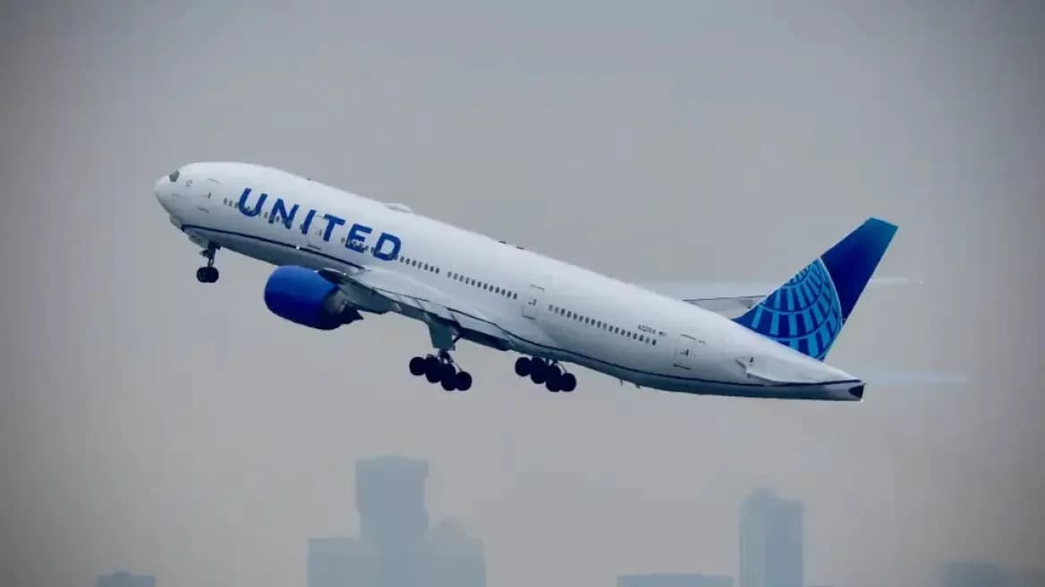 Boeing 787 Aterriza de Emergencia Tras Llamada de 'Mayday'