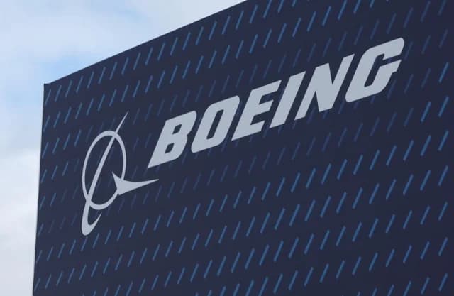 Huelga en Boeing: 3.200 trabajadores en plantas de aviones de combate