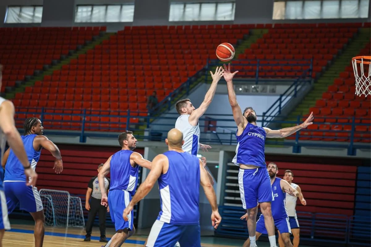 ECOMMBX Cup und FIBA EuroBasket 2025: Aussagen von Koumis und Loizides