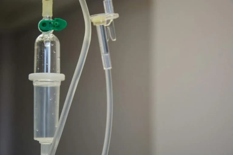Positive Nachrichten: 15-jähriger Dimitris nach Lebertransplantation aus der Intensivstation