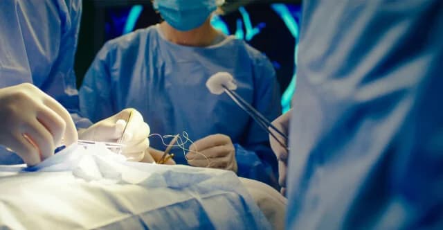 15-year-old Liver Transplant Patient: Temperature Reached 42°C