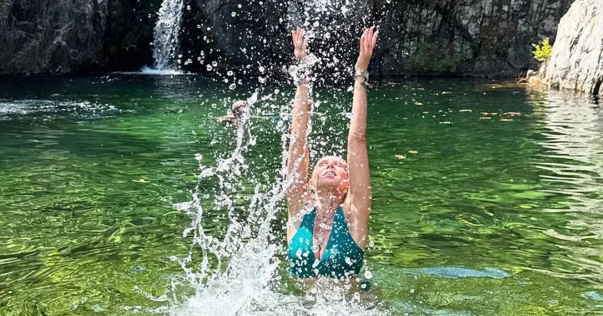 Evelina Papoulia: Urlaub in Samothrake im Badeanzug