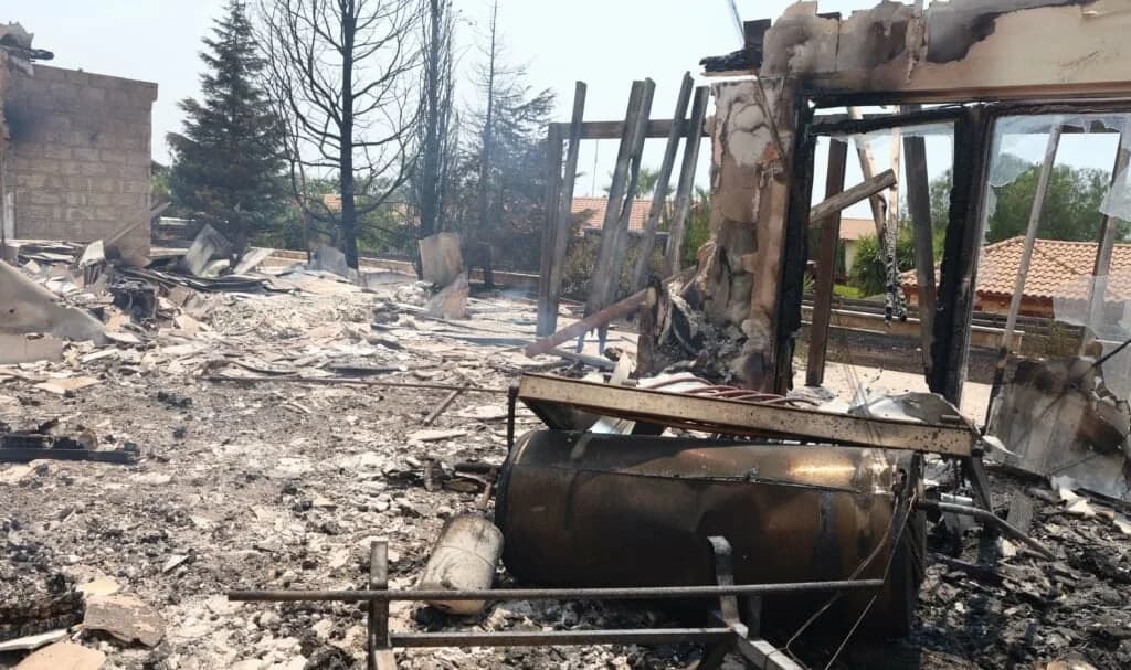 Συνεχής στήριξη για τα θύματα των πυρκαγιών στην ορεινή Λεμεσό