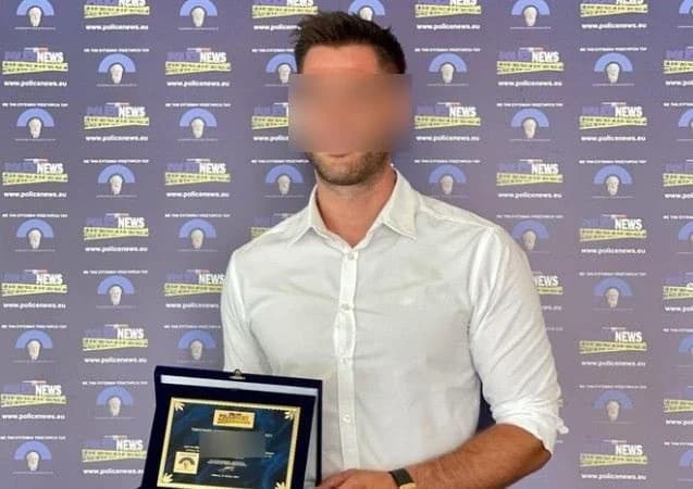 שוטר לשעבר וטיקטוקר תחת חקירה בגין סחר בסמים