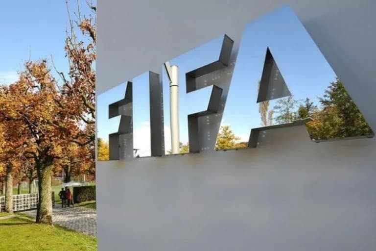 Desafío histórico para la FIFA: Demanda colectiva de 100.000 futbolistas