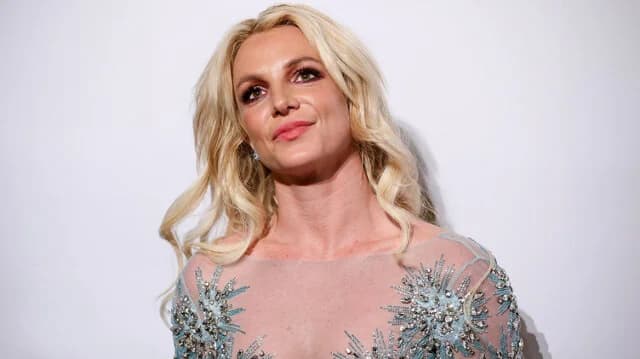 Britney Spears: Postet und löscht Fotos von sonnenverbrannter Haut