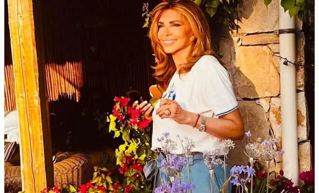 מימי דניסי: מרשימה בבגד ים בגיל 72