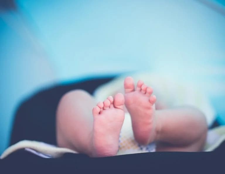 Chania: 16-day-old newborn in ICU with coronavirus