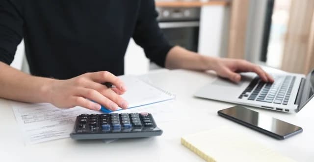 庭外机制：达成132.5亿欧元债务和解