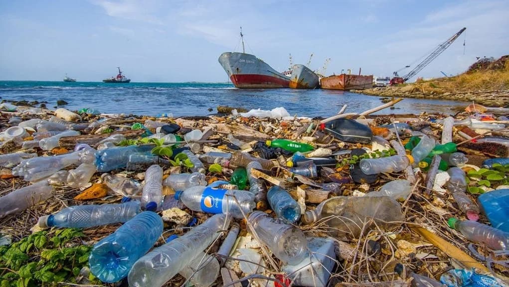 EU strebt globale Vereinbarung zur Plastikverschmutzung in Genf an