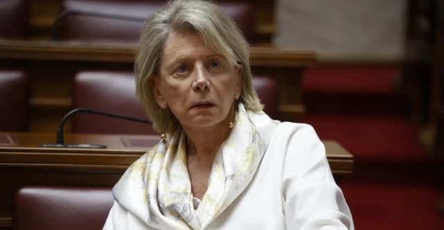 ESIEA Stands by Angelos Provolisianos After Criticism from Elena Akrita