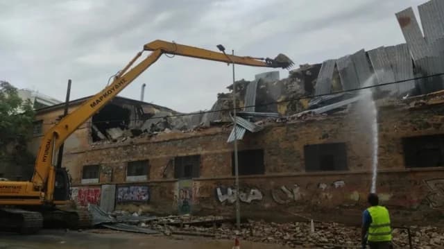 В Салониках сносят исторический завод «Алисида»