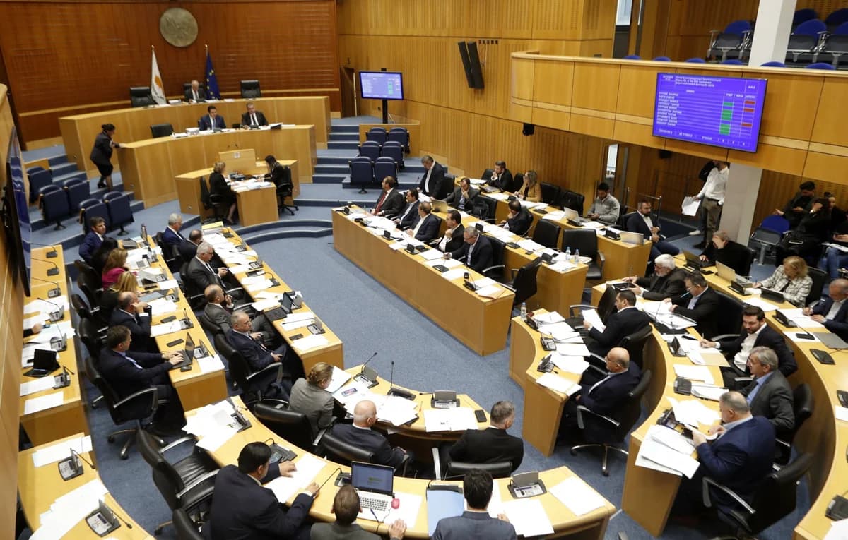 Κύπρος: Νέες αλλαγές στους νόμους για τις πολλαπλές συντάξεις