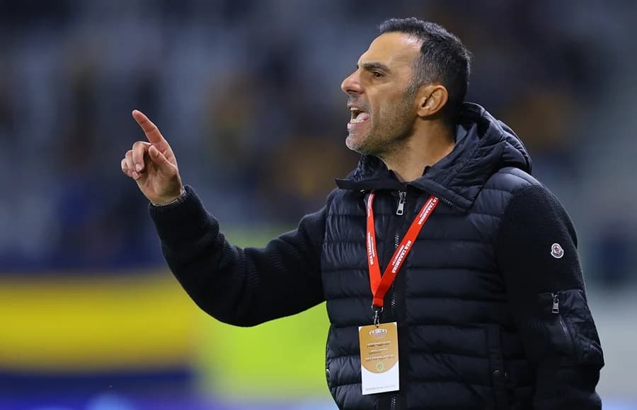 Búsqueda de entrenador en Krasava: ¿Es Poursa el favorito?